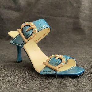 Just the Right Shoe (JTRS) -“Lady Luck”